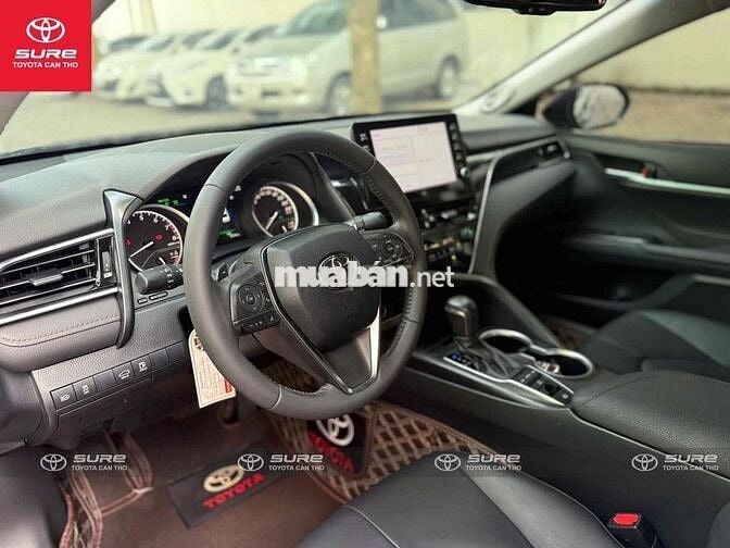 Toyota Camry 2022 2.0 G - 3vạn - Trả trước 362tr