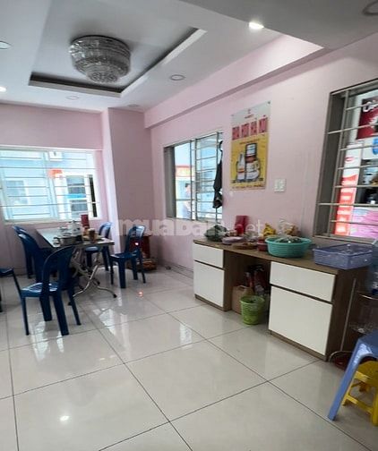 Bán tầng trệt căn hộ Phú Mỹ Thuận. DT 145m, 3 PN, tiện kinh doanh, ở