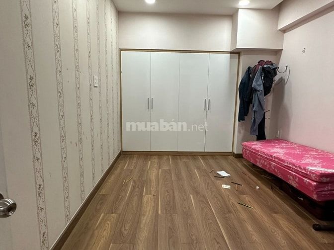 Bán tầng trệt căn hộ Phú Mỹ Thuận. DT 145m, 3 PN, tiện kinh doanh, ở