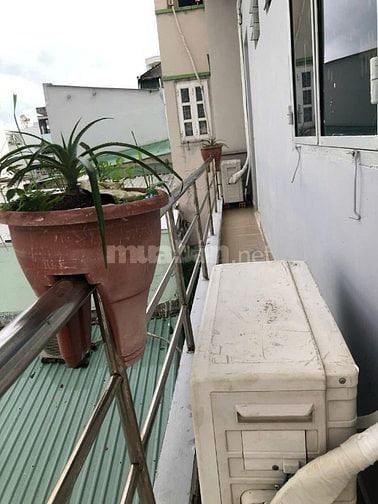 Nhà Đinh Bộ Lĩnh, Bình Thạnh, 35m2, nhà góc, có cửa hậu giá 13,5tr