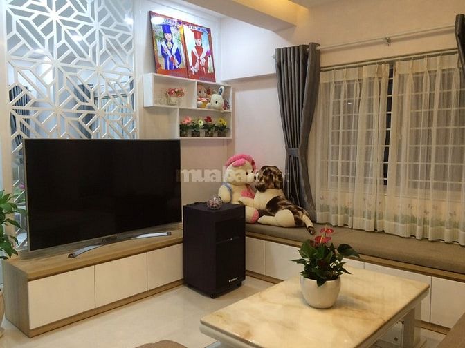 Bán tầng trệt căn hộ Phú Mỹ Thuận. DT 145m, 3 PN, tiện kinh doanh, ở