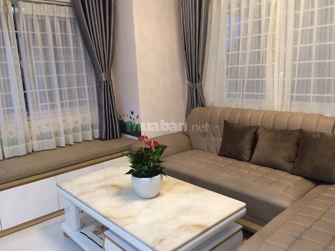 Bán tầng trệt căn hộ Phú Mỹ Thuận. DT 145m, 3 PN, tiện kinh doanh, ở