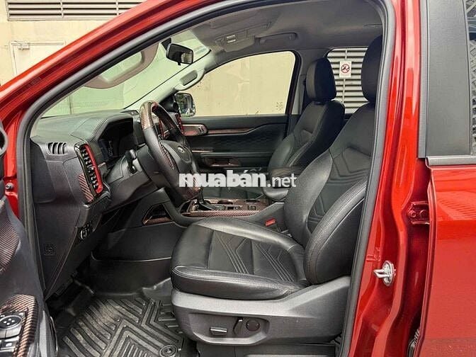 Ford Everest Ambiente 1 cầu đỏ cam 2022 - 64.000km
