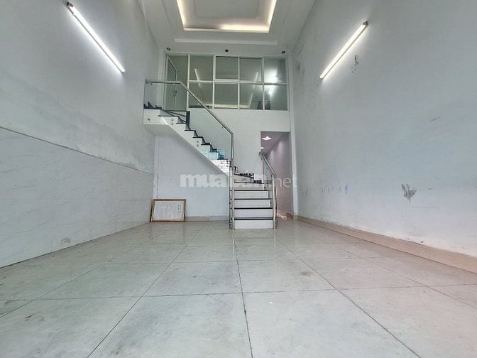 Nhà ngộp bán gấp 96m2 tây thạnh Tân Phú