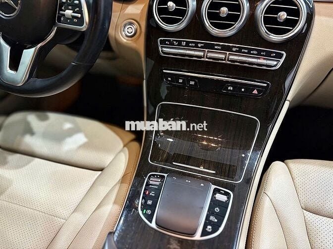 Mercedes Benz GLC 2020 200 - 65000 km