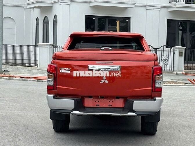 Bán xe Mitsubishi Triton GLX 2021 màu cam siêu đẹp