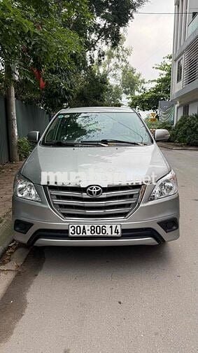 Toyota Innova 2015 2.0G - 185632 km