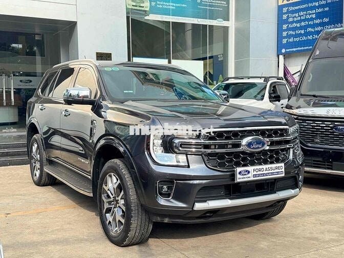 Ford Everest Titanium 1 cầu Siêu lướt 2024 6.500km