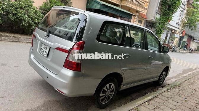 Toyota Innova 2015 2.0G - 185632 km