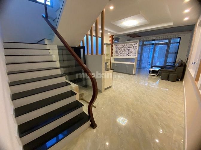 Cần bán gấp căn nhà nhỏ p7 - Đà Lạt 