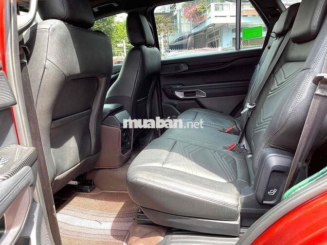 Ford Everest Titanium 1 cầu đỏ cam 2024 -17.000 km