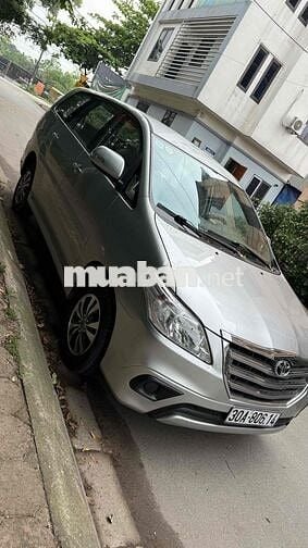 Toyota Innova 2015 2.0G - 185632 km