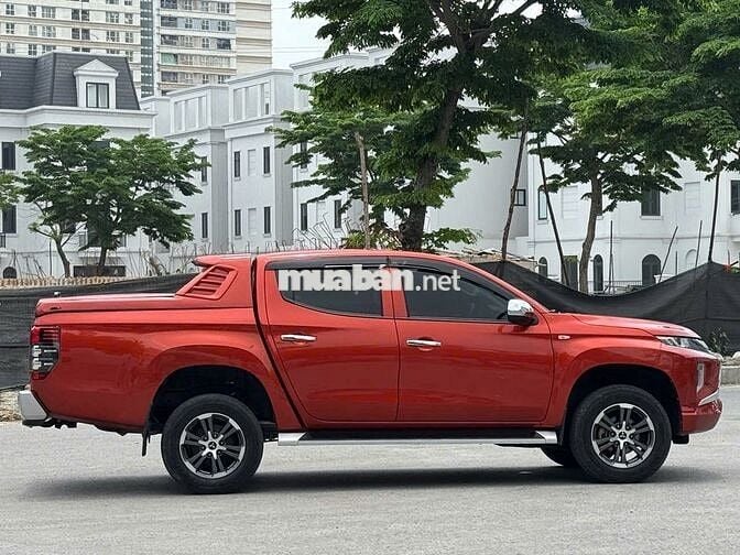 Bán xe Mitsubishi Triton GLX 2021 màu cam siêu đẹp