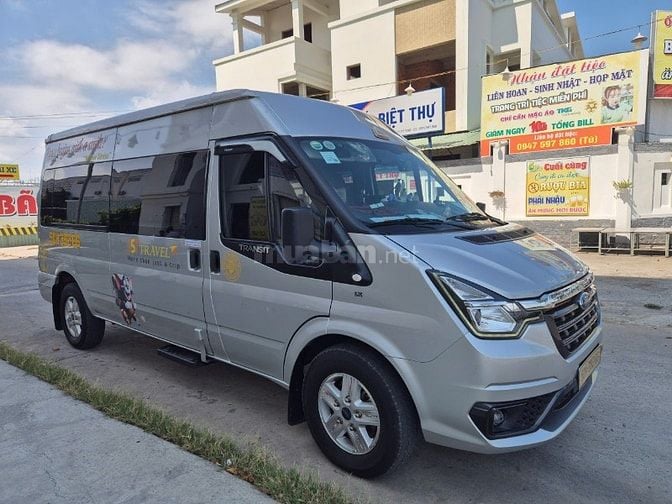 Cần bán xe Ford Transit, đời 2024, màu bạc ánh kim