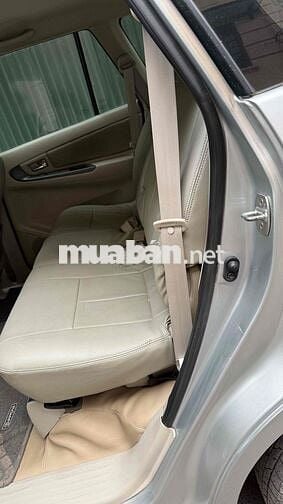 Toyota Innova 2015 2.0G - 185632 km