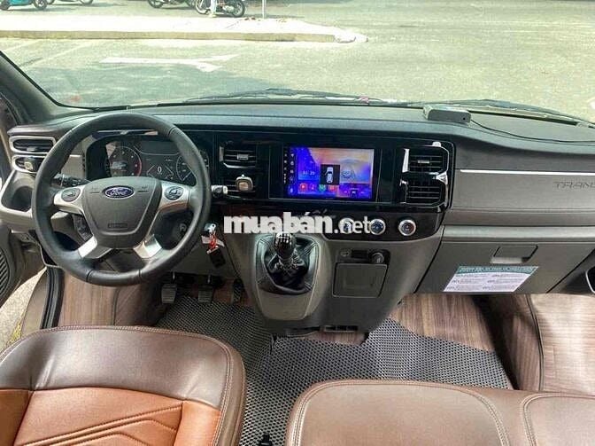 Transit MCA 2023 16 chỗ. Xe hãng-Giá thương lượng