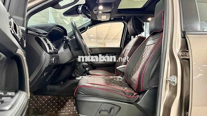 Everest Titanium 2 cầu Full 2018. Xe chính hãng