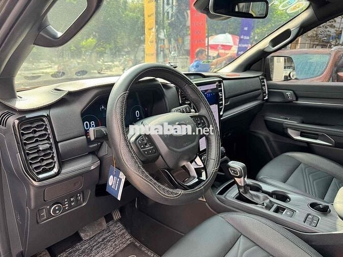 Ford Everest Titanium 1 cầu Siêu lướt 2024 6.500km