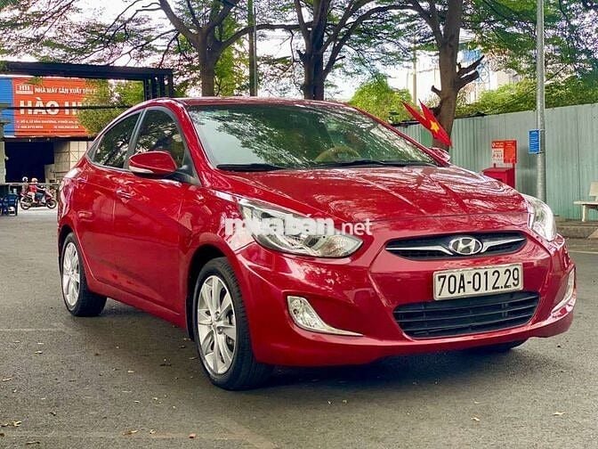 Hyundai Accent 2011 1.4 AT