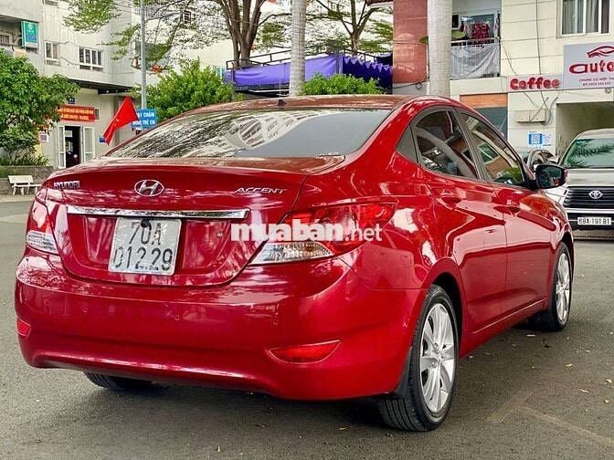 Hyundai Accent 2011 1.4 AT