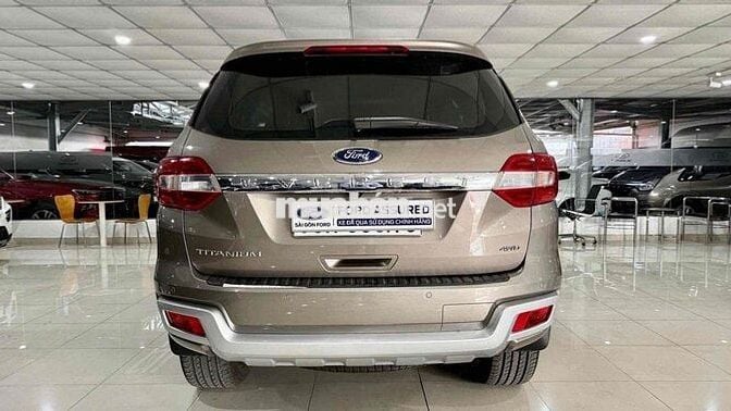 Everest Titanium 2 cầu Full 2018. Xe chính hãng