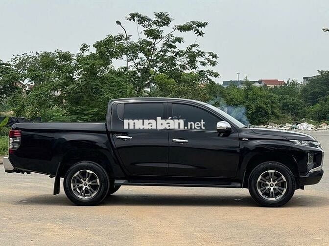 Bán Mitsubishi Triton 2022 số tự động 1 cầu đi 4v
