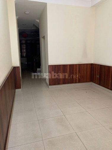 Nhà ngõ ôtô đường Đặng Văn Ngữ. Nhà 2 mặt ngõ thoáng trước sau.