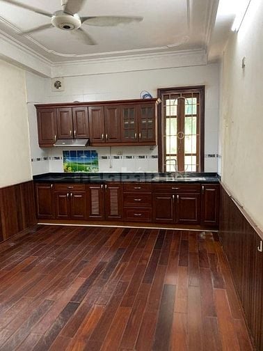 Nhà ngõ ôtô đường Đặng Văn Ngữ. Nhà 2 mặt ngõ thoáng trước sau.