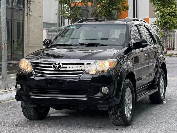 Toyota Fortuner 2015 2.7V 4x2 AT ĐEN ĐẸP