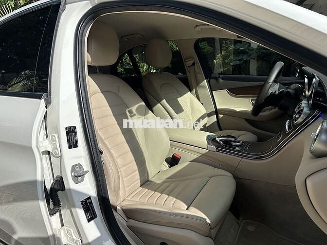 Mercedes Benz C200 Exclusive - 34000 km