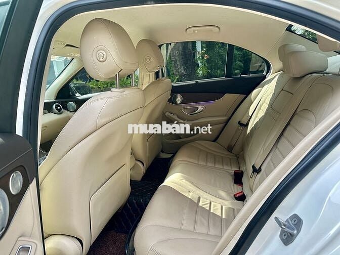 Mercedes Benz C200 Exclusive - 34000 km