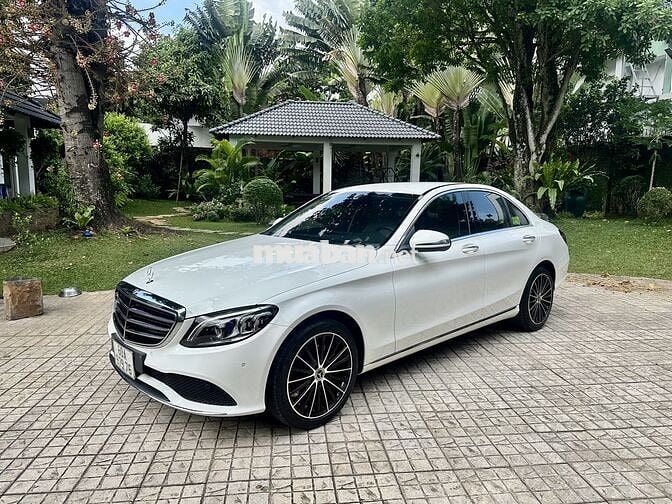 Mercedes Benz C200 Exclusive - 34000 km