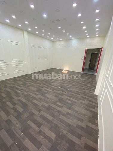 Cho thuê nhà MT Hồ Văn Huê, P.9, Q.PN. DT 5x20m. Trệt lầu Giá 28tr