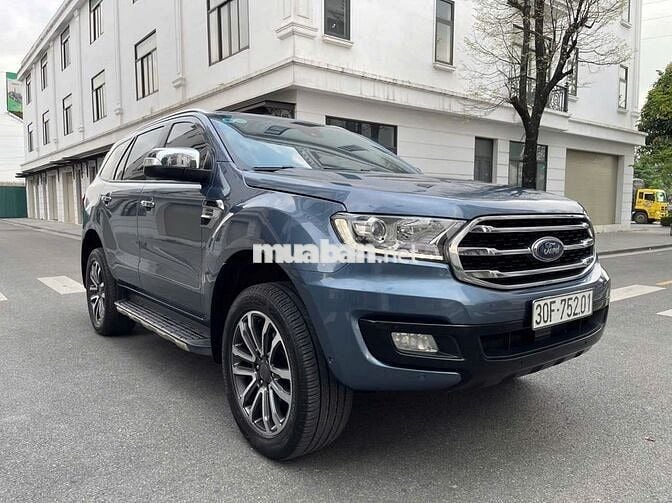 Ford Everest 2018 Titanium 3.2L 4x4 AT - 800000 km