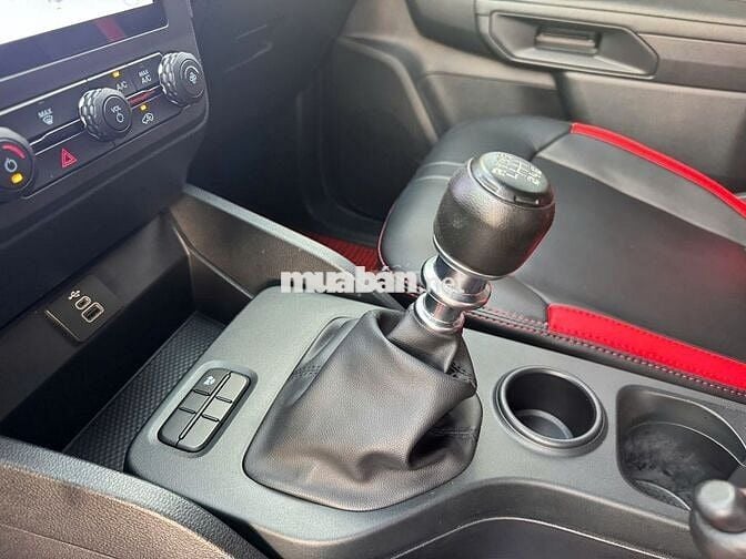 Ford Ranger 1 Cầu Số Sàn - Xe Lướt - Form Mới Đẹp
