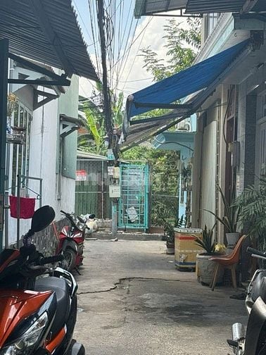BÁN NHÀ HẺM XE BA GÁC - 2 TẦNG - GẦN LOTTE MART QUẬN 7