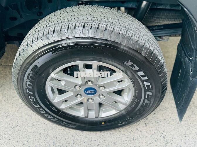 Ford Ranger 1 Cầu Số Sàn - Xe Lướt - Form Mới Đẹp