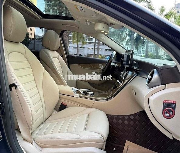 Mercedes C250 Exclusive model 17, 1 chủ cực đẹp