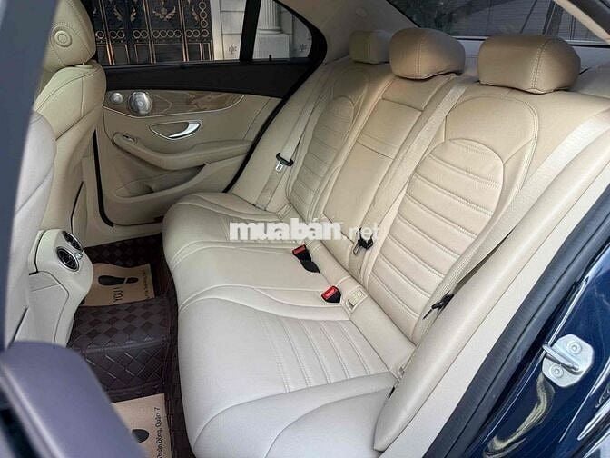 Mercedes C250 Exclusive model 17, 1 chủ cực đẹp