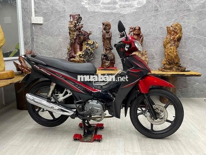 Wave Blade 2017 ngoại hình cứng cáp, máy bao cọp