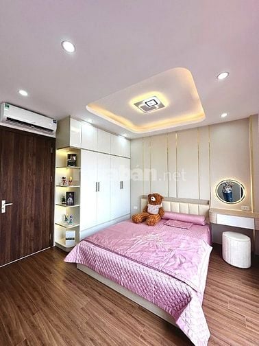 CC Bán Nhà 42m 5 Tầng Full Nội Thất Quận Hoàng Mai Chỉ Hơn 5 Đồng 