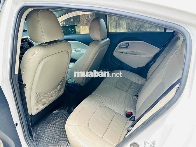Kia Rio 2012 1.4 AT Sedan - 80 km