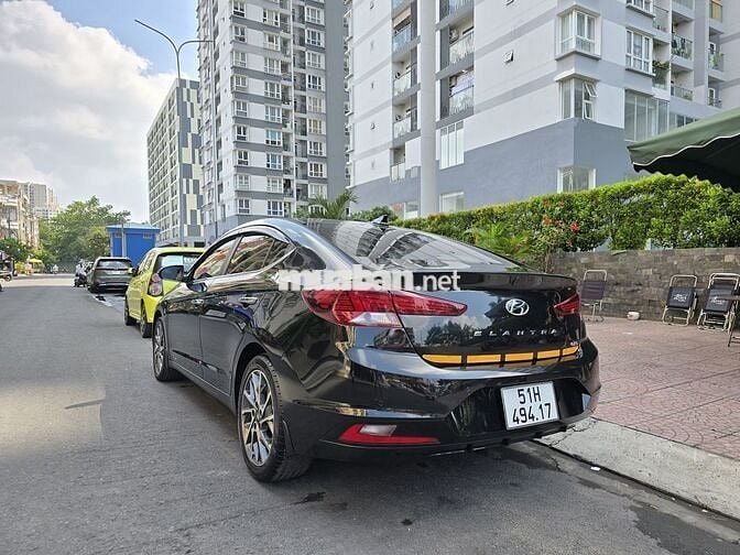 Hyundai Elantra 2020 2.0 AT - 26000 km