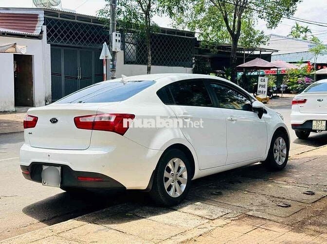 Kia Rio 2012 1.4 AT Sedan - 80 km