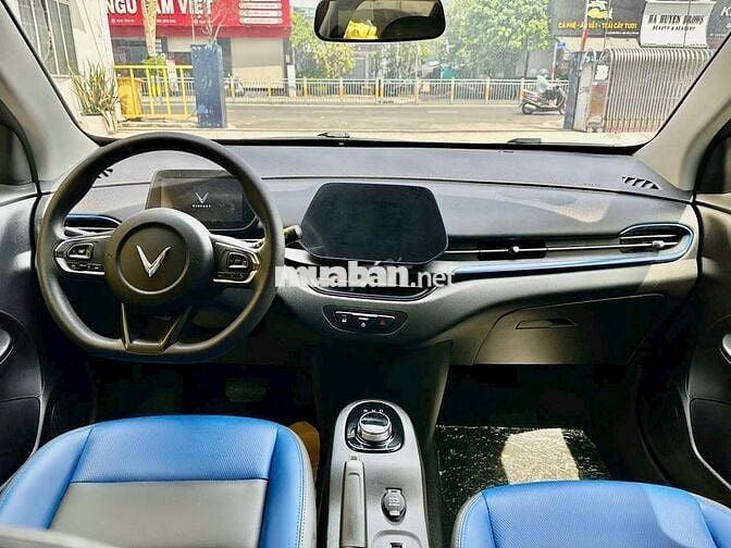 Vinfast VF5 Plus 2023 (mua pin) - Màu xanh