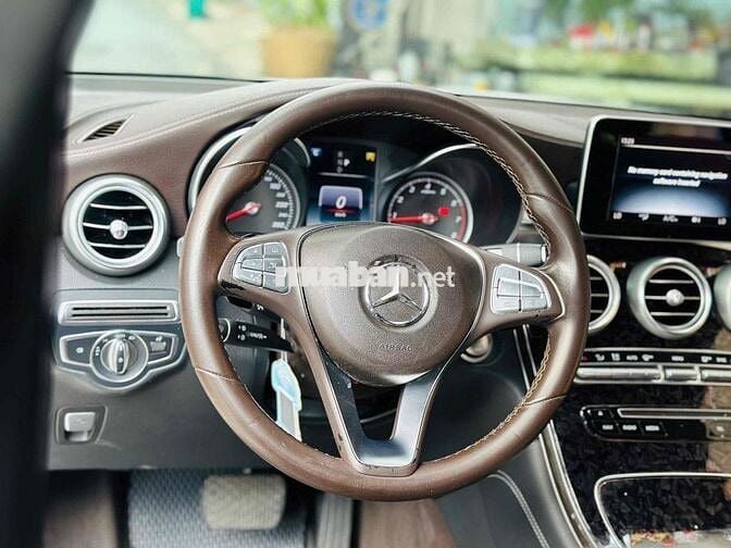 Mercedes Benz GLC250 4Matic Model 2018
