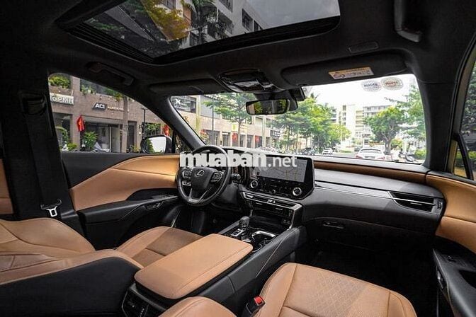Lexus RX350 Premium model 2024 đi chỉ 15000 km