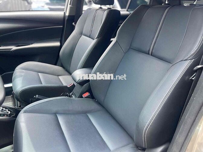 Toyota Vios 2024 E CVT - 6000 km chuẩn