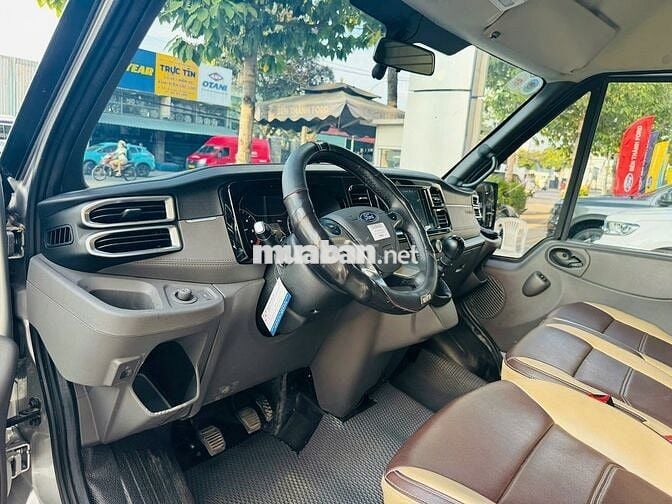 Ford Transit 2024 Van - Xe Lướt - Hỗ Trợ Vay