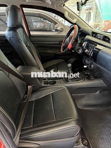Toyota Hilux 2021 2.4E Xe hãng bán có thương lượng